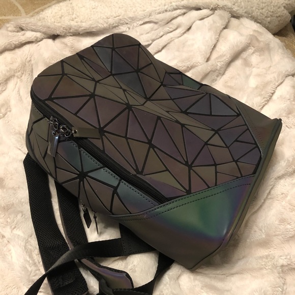 Reflective Rainbow Backpack - Picture 4 of 7